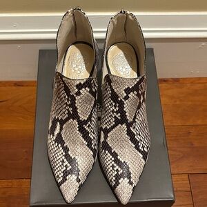 Vince Camuto Women's Ankle Boots - Black and Cream Snakeskin